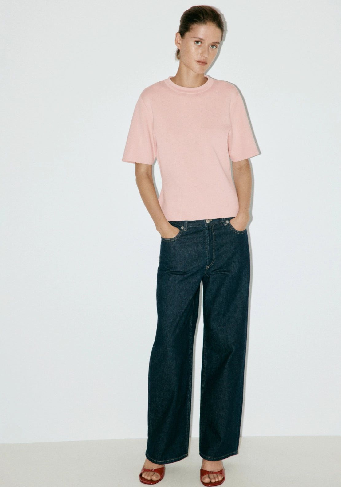 Short Sleeved Fine Knit Sweater - Pink