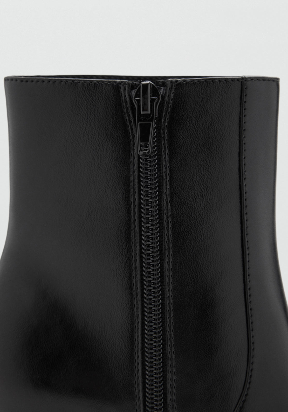 Sleek Pointed Heel Ankle Boot - Black