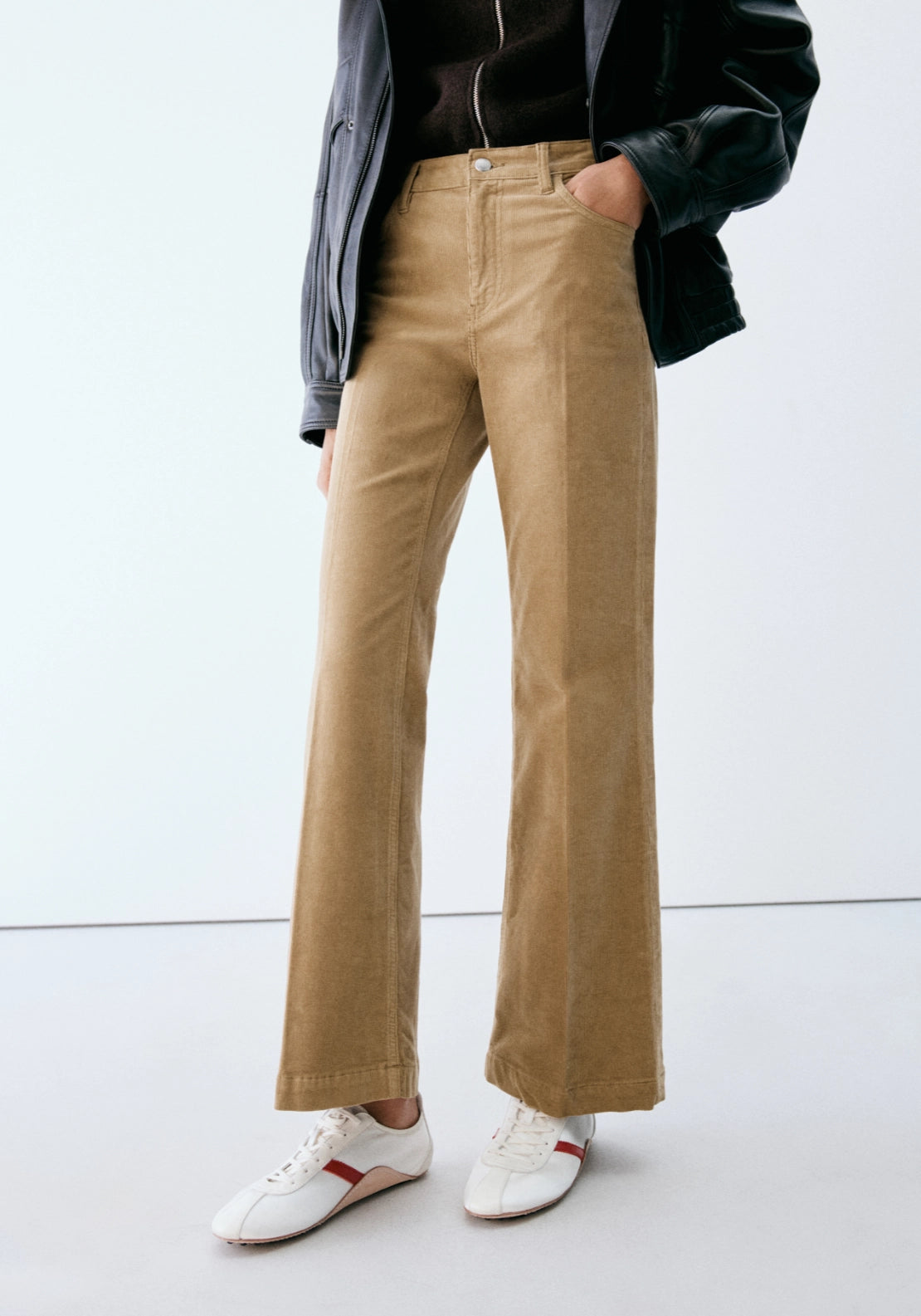 Flare Corduroy Jeans - Brown