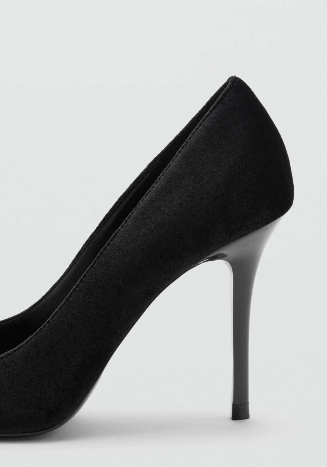 Velvety High Heeled Shoes With Shiny Ball - Black