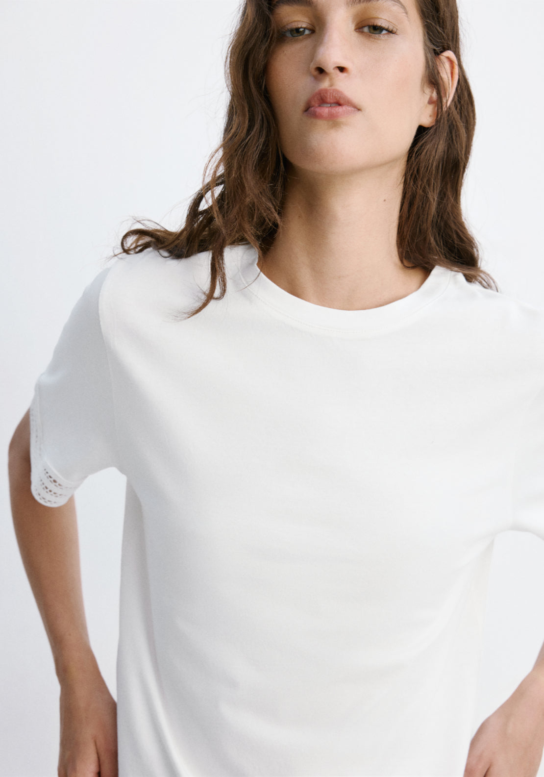 Cotton T-Shirt With Broderie Anglaise Details - White