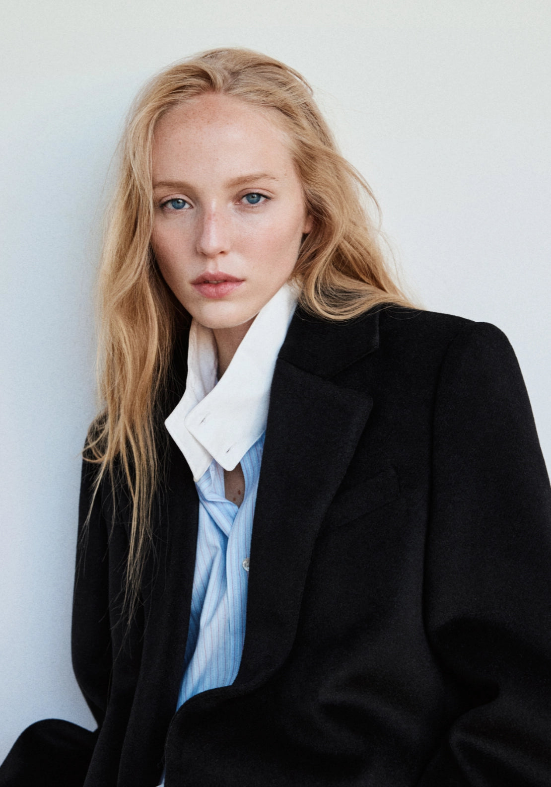 Double Breasted Wool Coat - Black