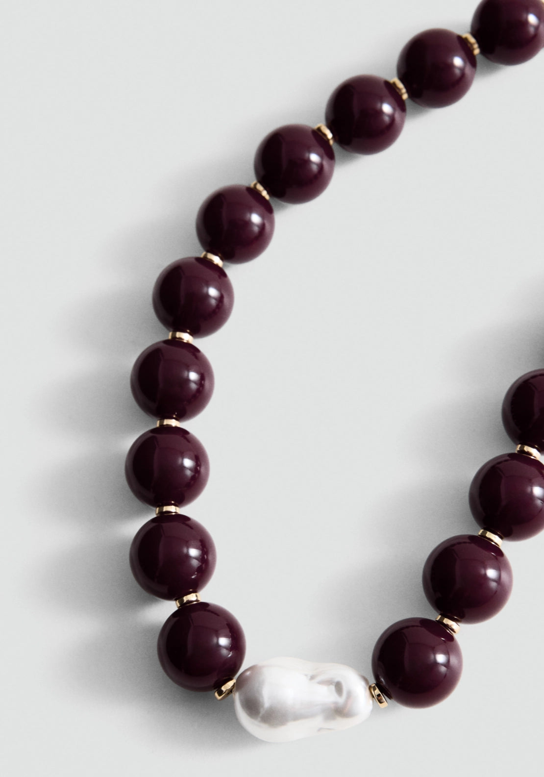 Necklace With Pearl Detail - Brown