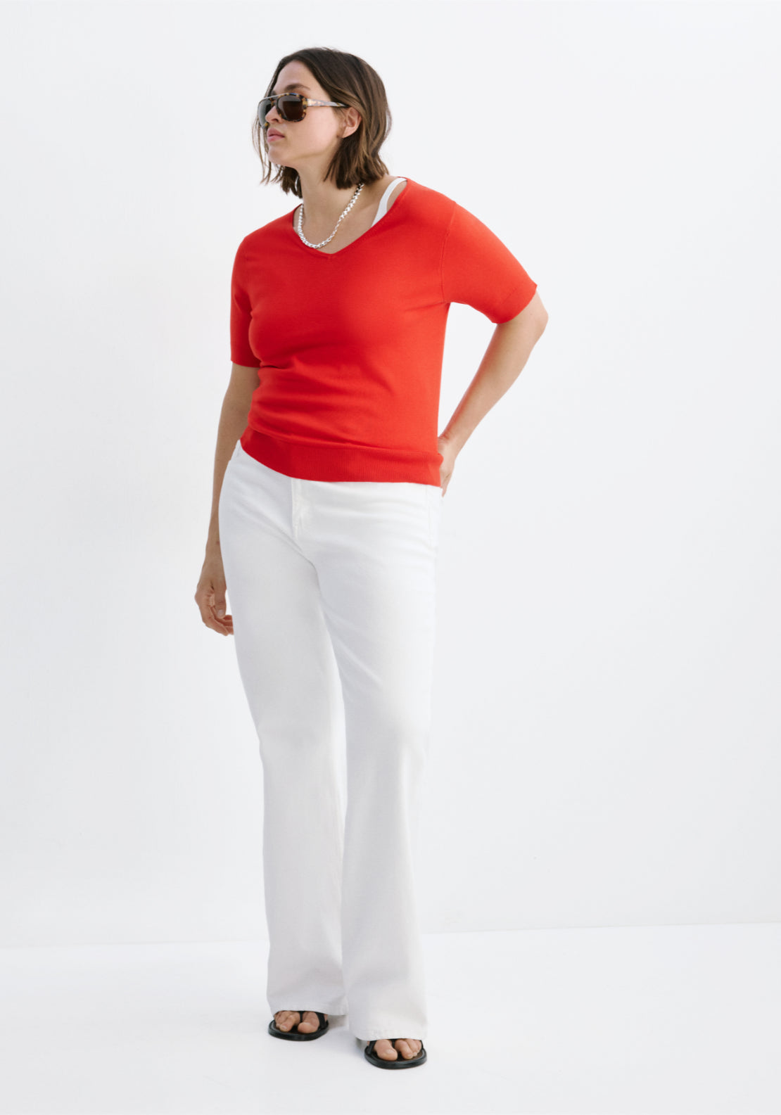 V-Neck Knit T-Shirt - Red