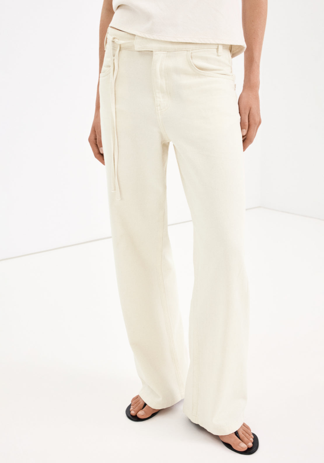 Low Rise Tie Jeans - Cream