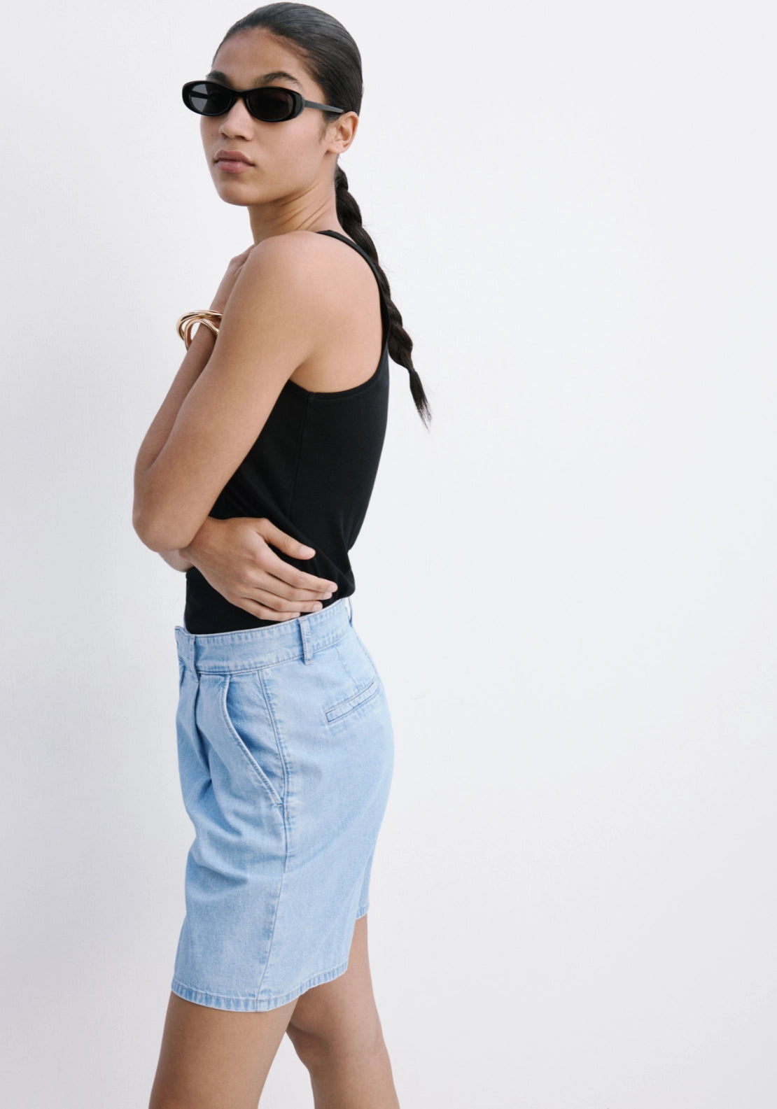 Mid Rise Denim Pleated Bermuda Shorts - Denim Blue