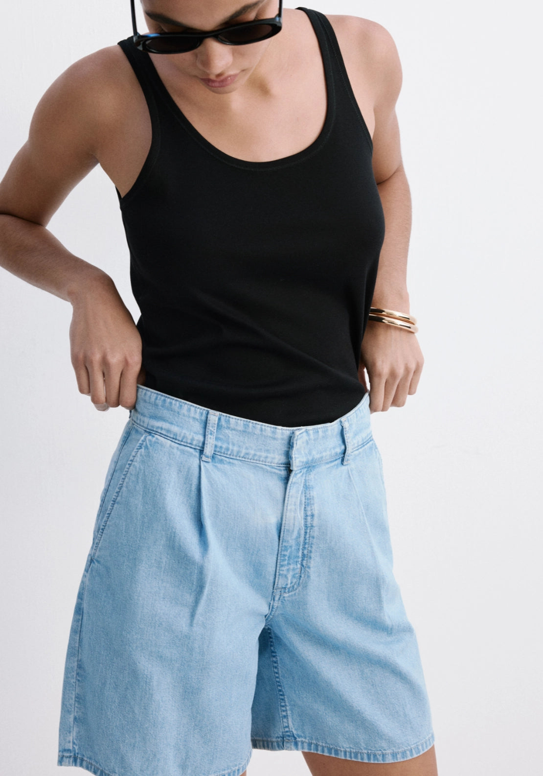 Mid Rise Denim Pleated Bermuda Shorts - Denim Blue