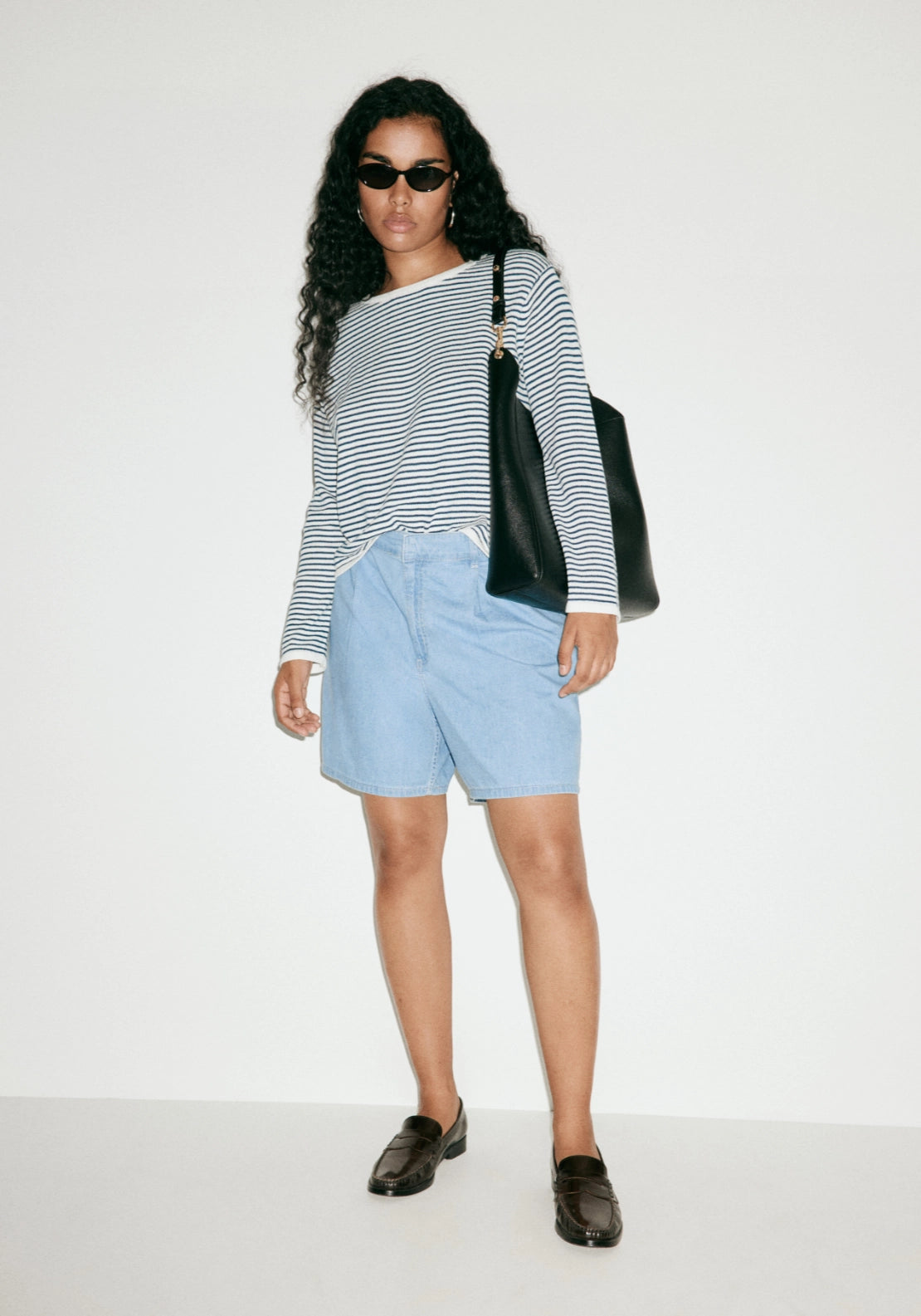 Mid Rise Denim Pleated Bermuda Shorts - Denim Blue