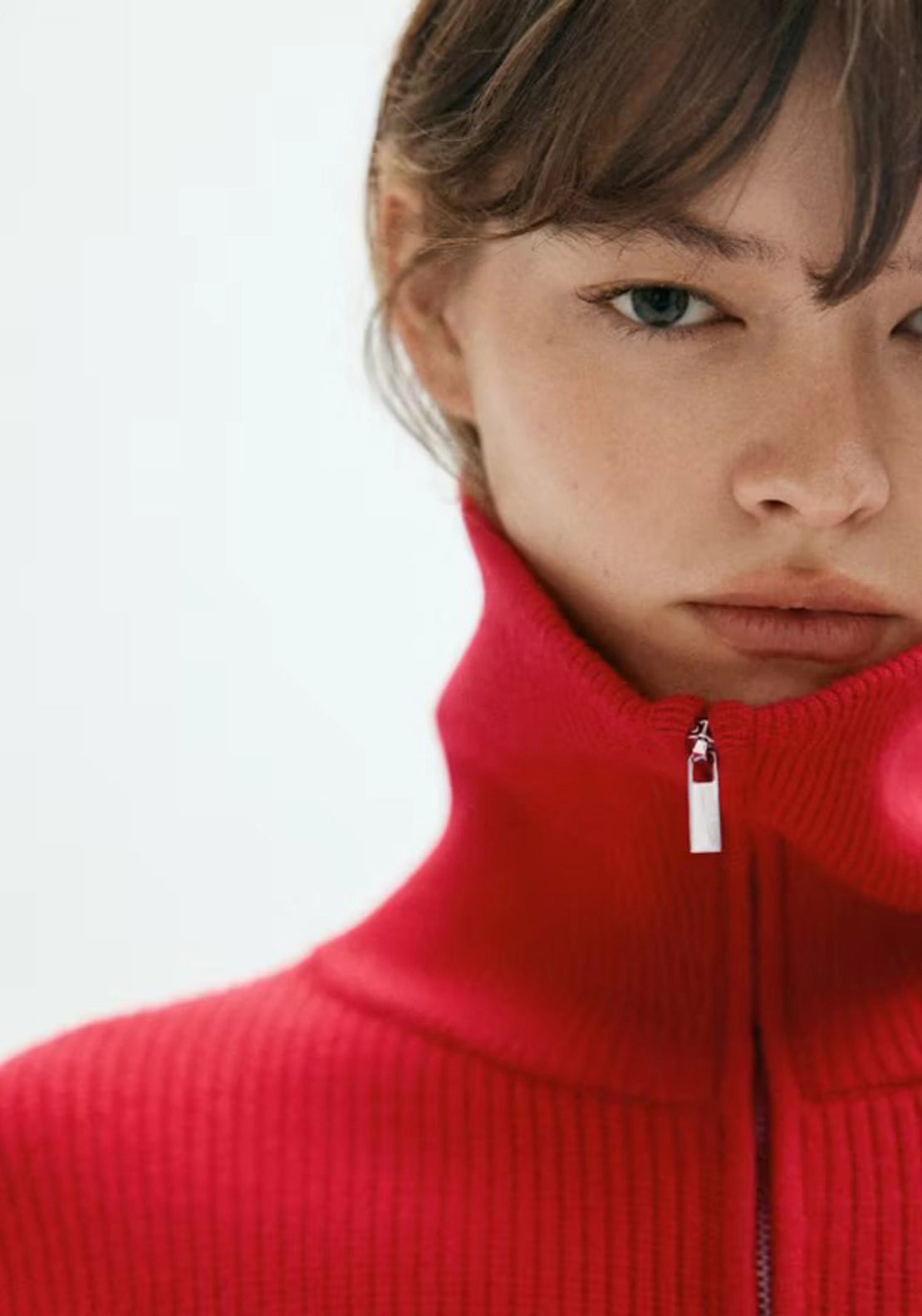 Sweater With Contrasting Zip Collar - Red