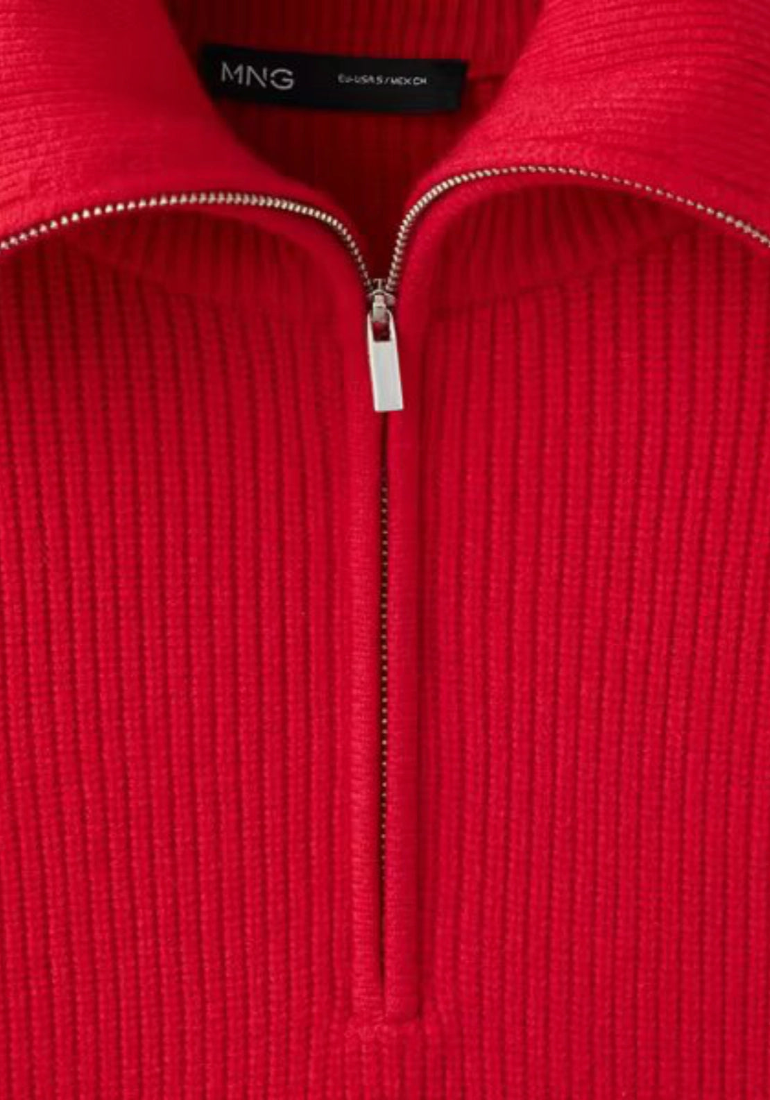Sweater With Contrasting Zip Collar - Red