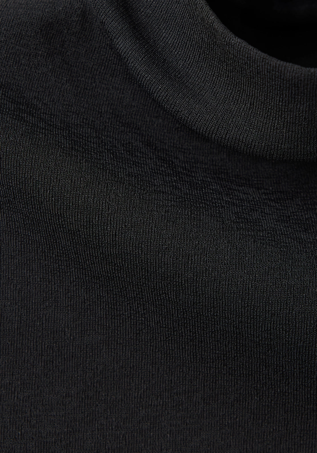 Fitted Fine Knit Top - Black