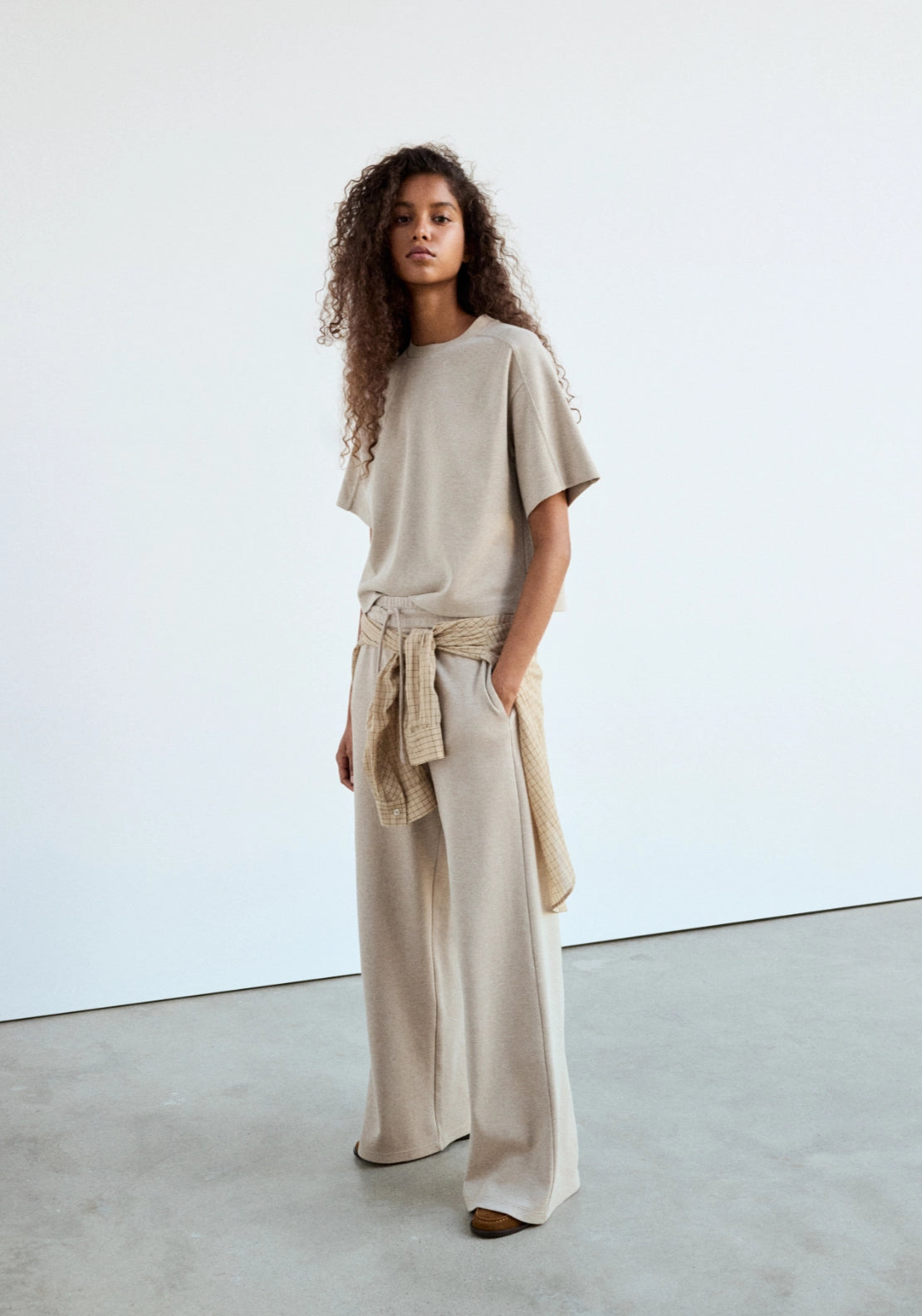 Fine Knit Straight Fit Trousers - Beige
