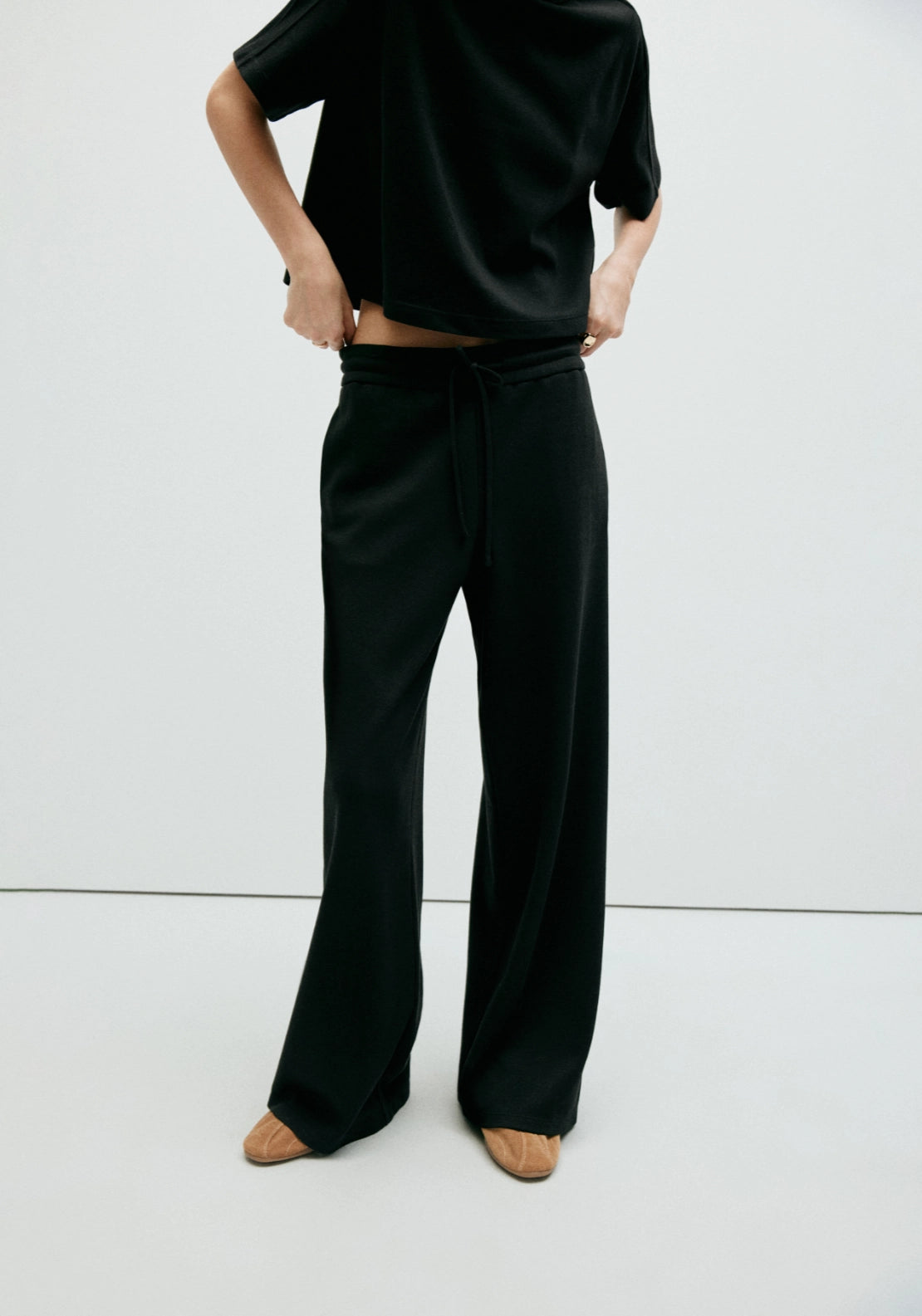 Fine Knit Straight Fit Trousers - Black