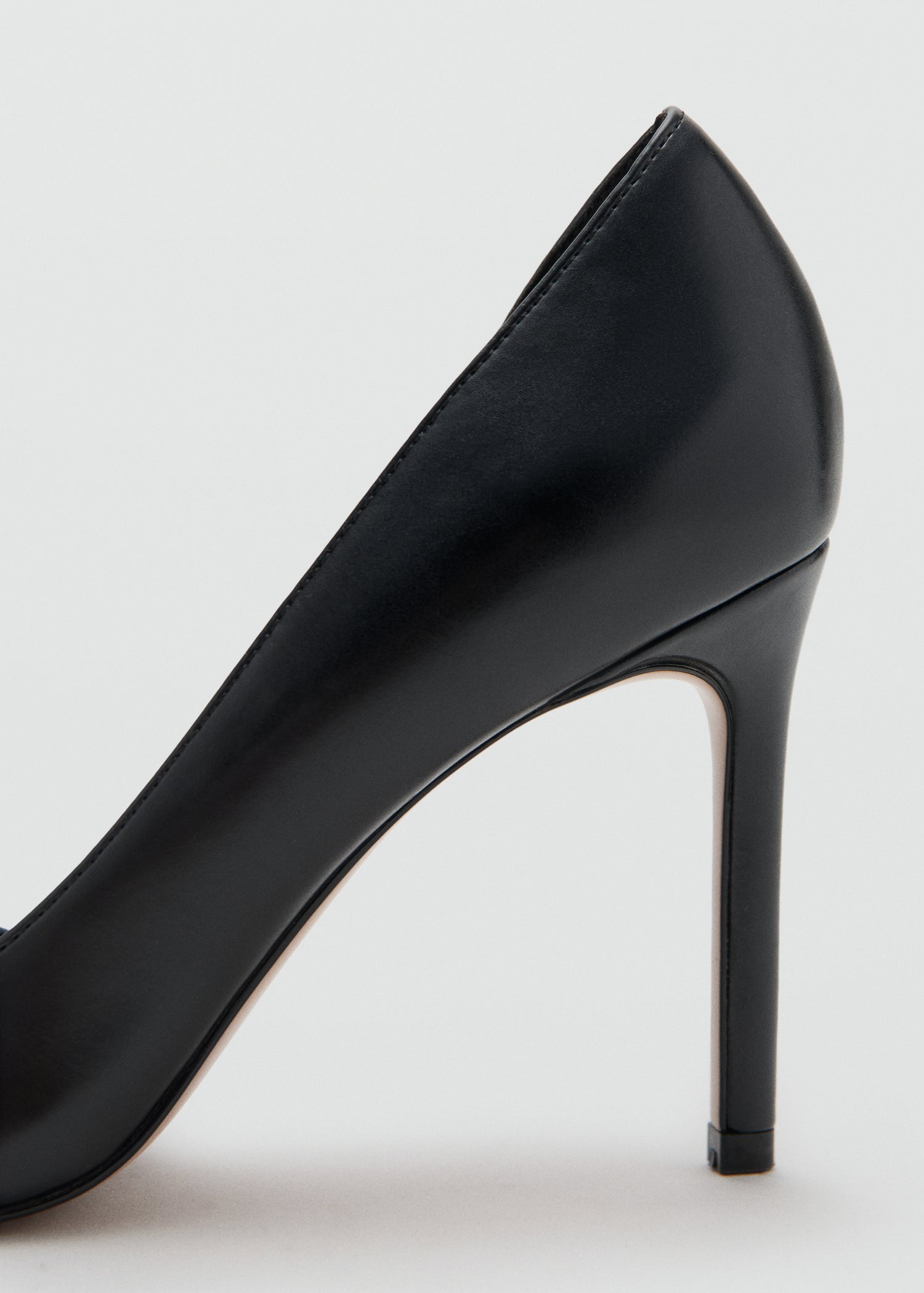 Asymmetrical Sleek Heeled Shoes - Black