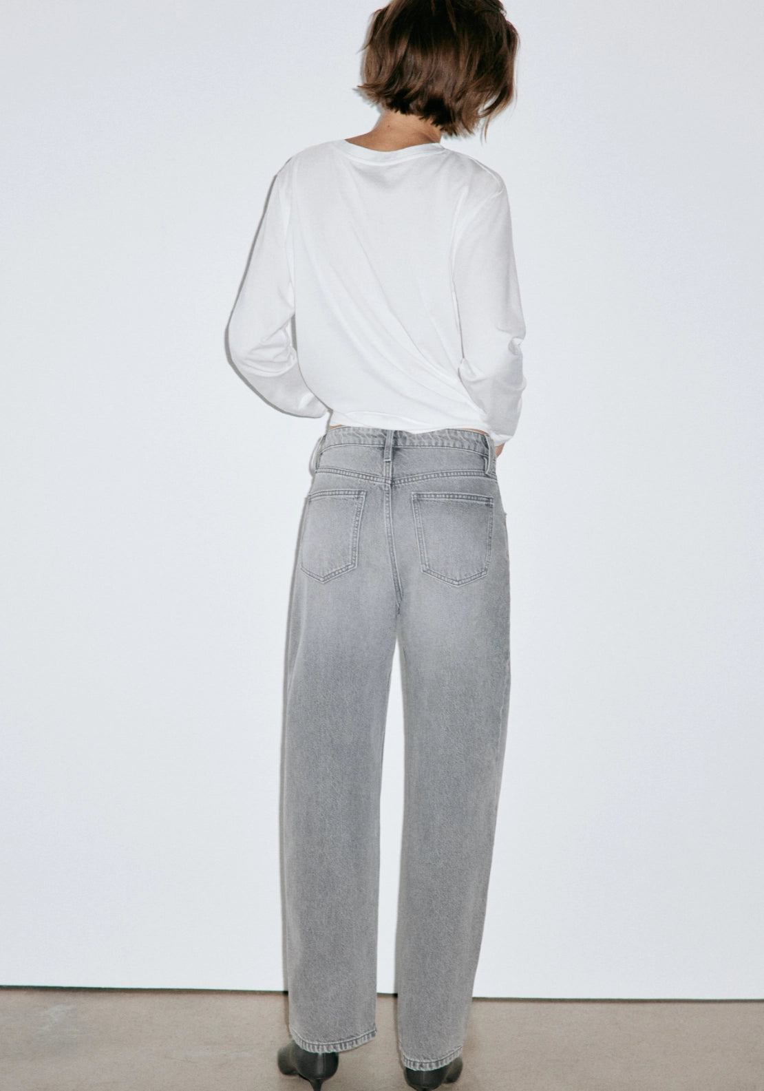 Mid Rise Balloon Jeans - Denim Grey
