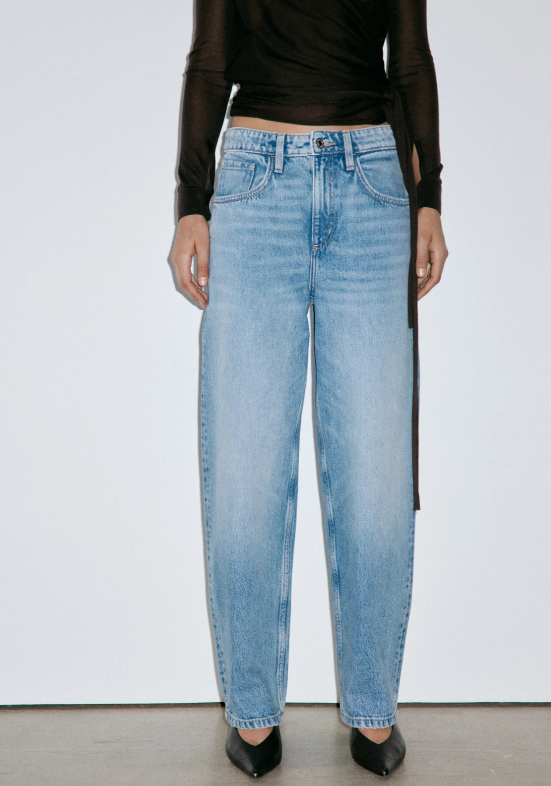 High Waisted Barrel Jeans - Denim Blue
