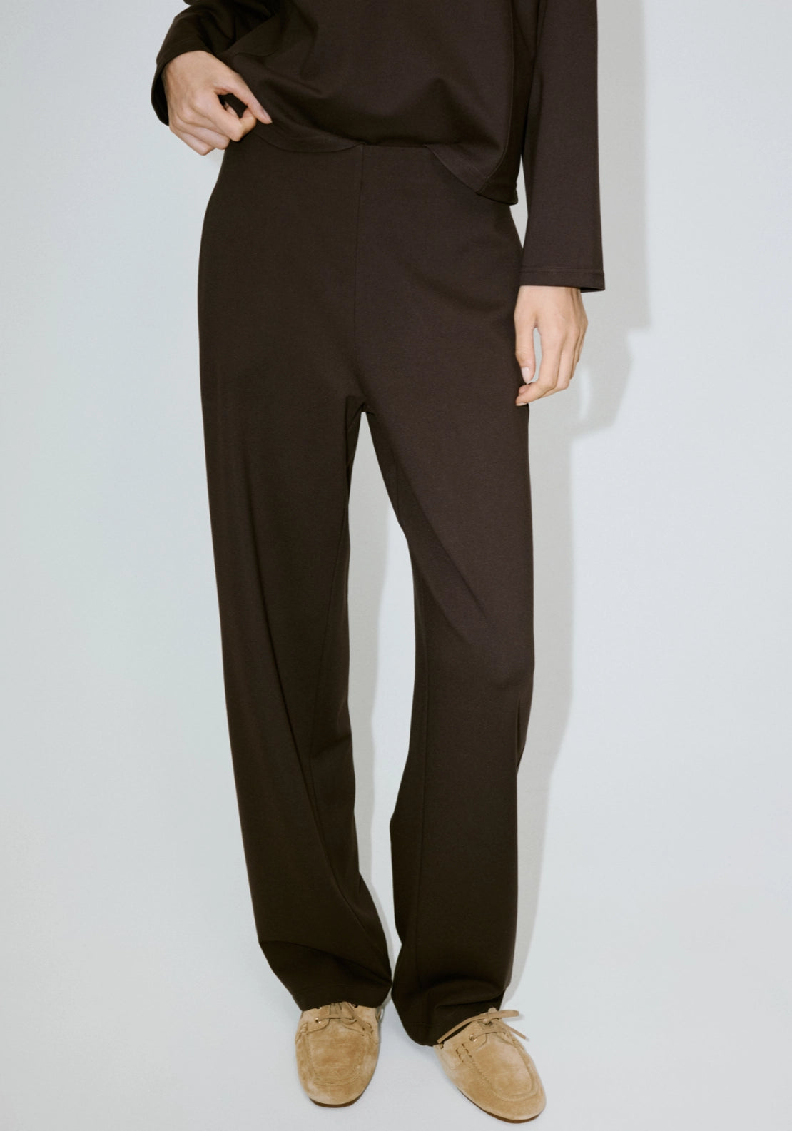 Fine Knit Straight Fit Trousers - Brown