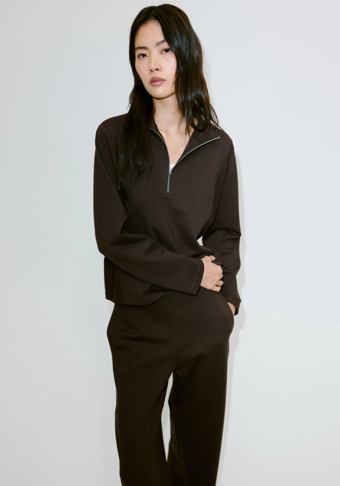 Fine Knit Straight Fit Trousers - Brown