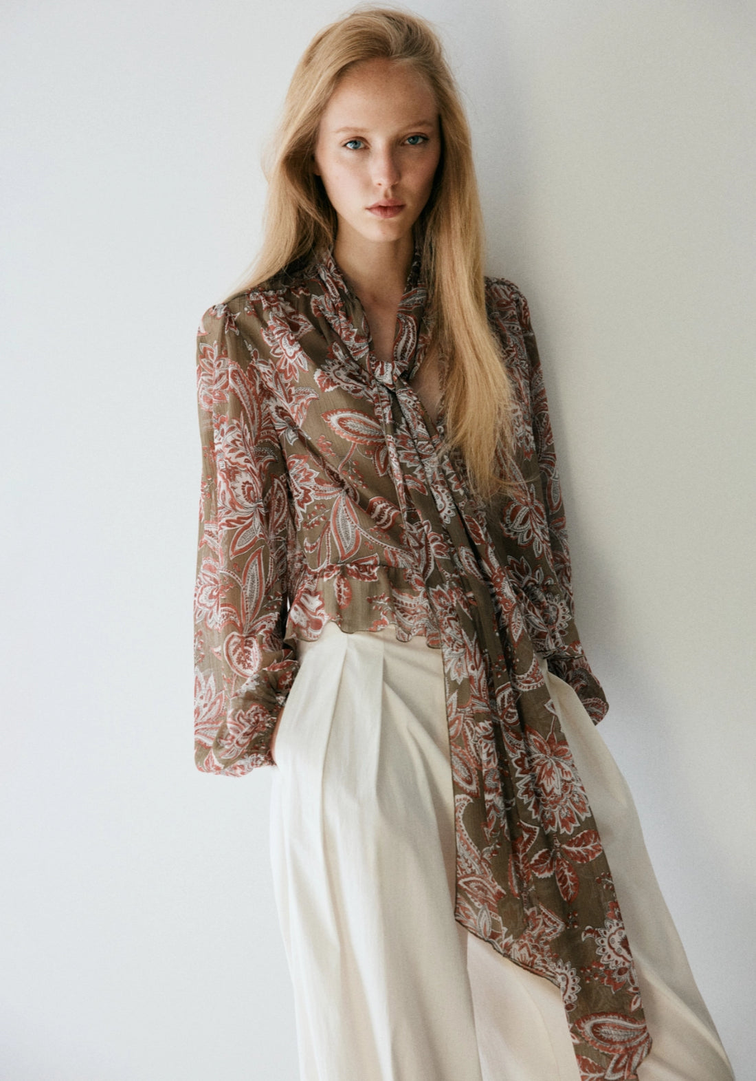 Floral Blouse With Bow Detail - Green