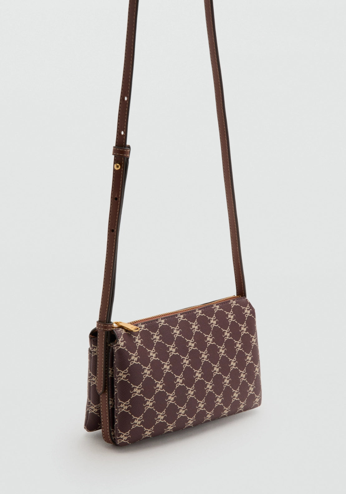 Shoulder Bag With Printed Logo - Burgundy