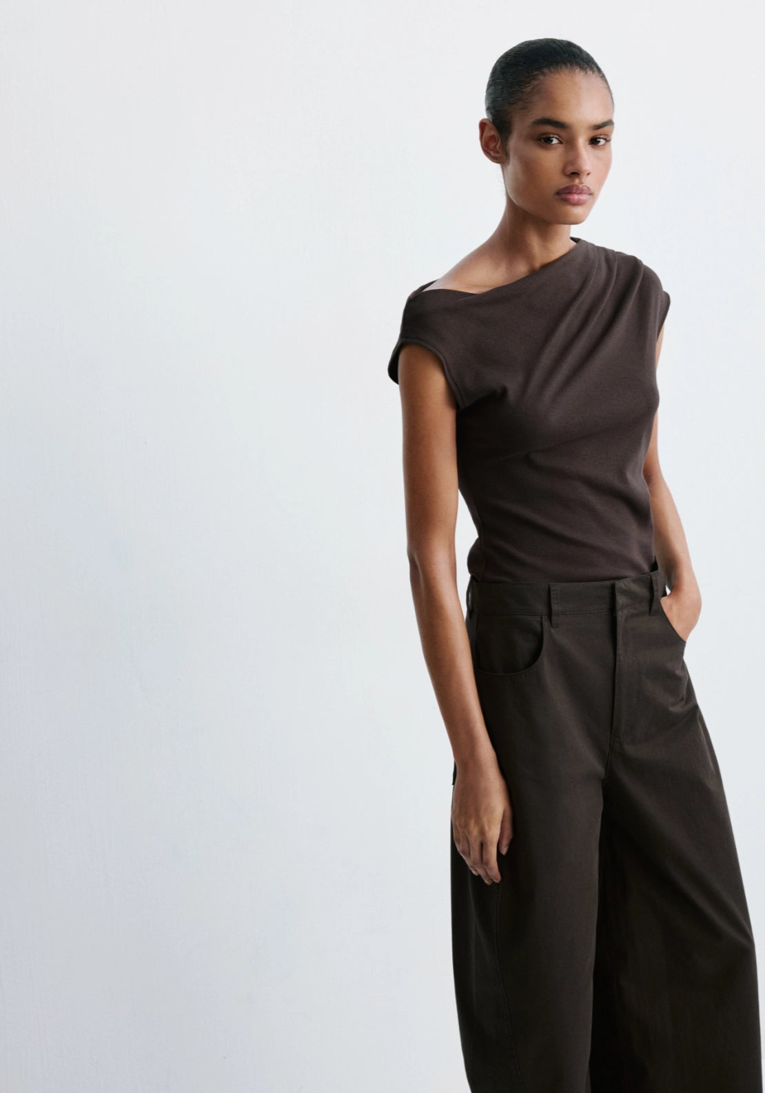 Mid Rise Balloon Trousers - Brown