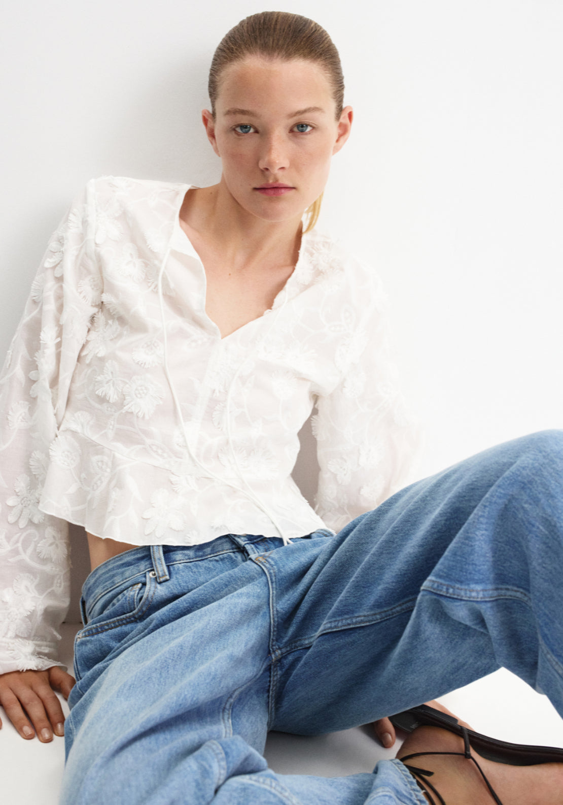 Cotton Blouse With Floral Embroidery - White