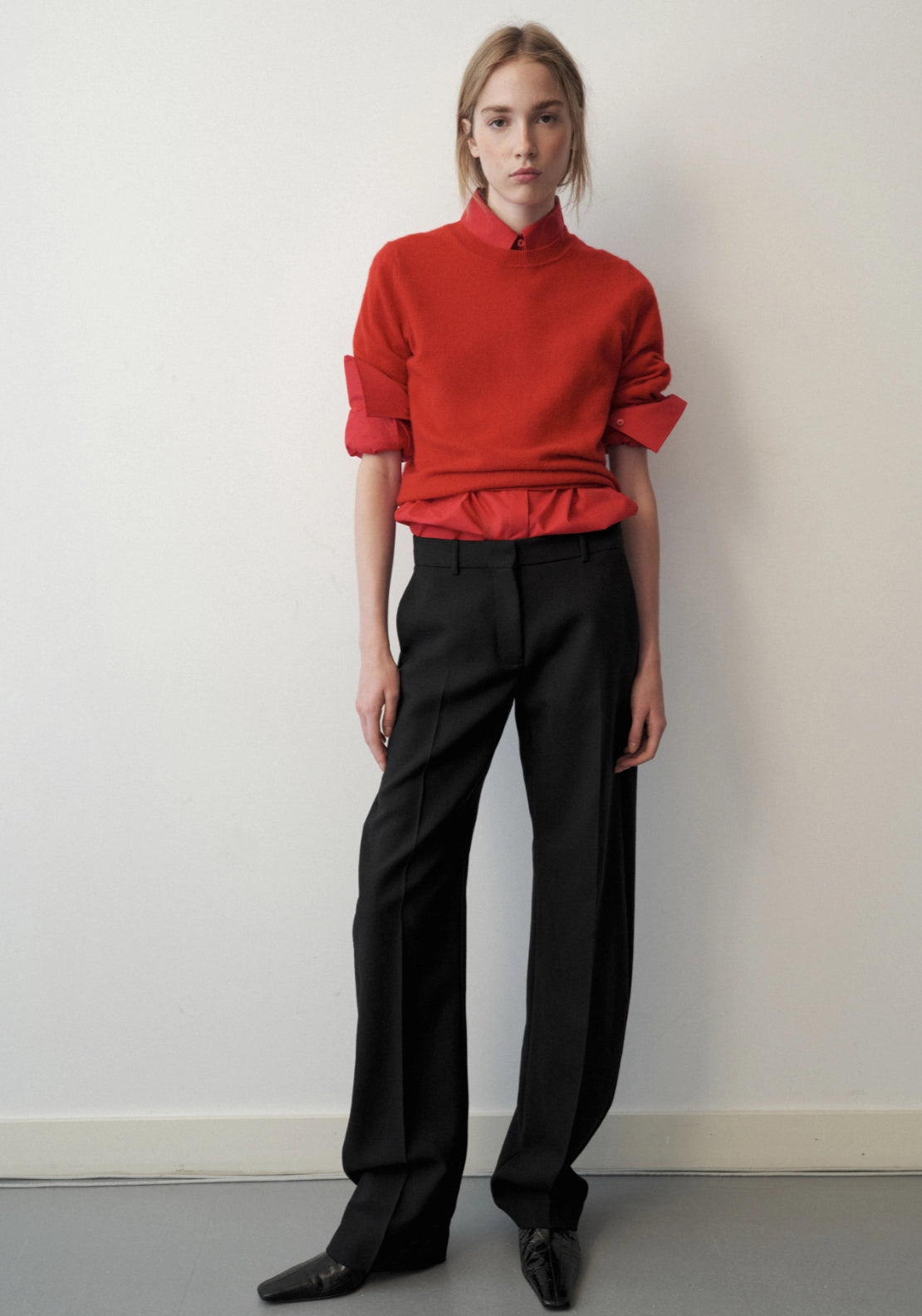 100% Cashmere Round Neck Sweater - Red