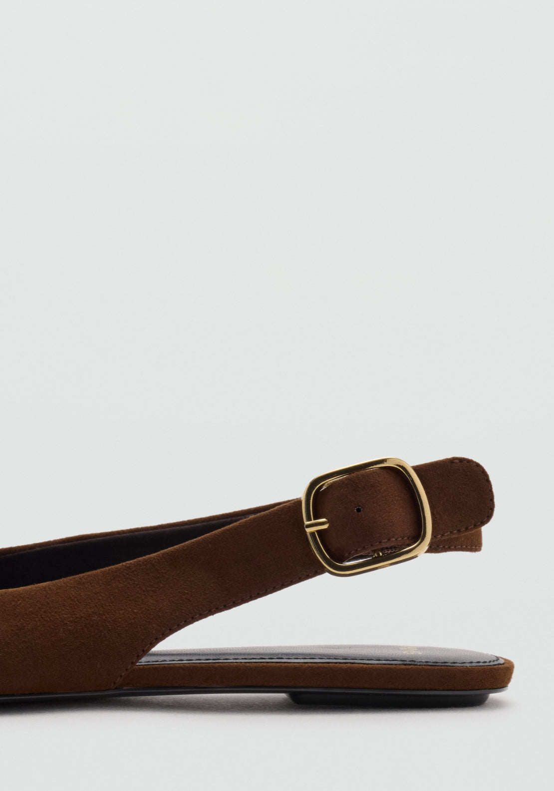 Pointed Toe Flat Shoes - Brown