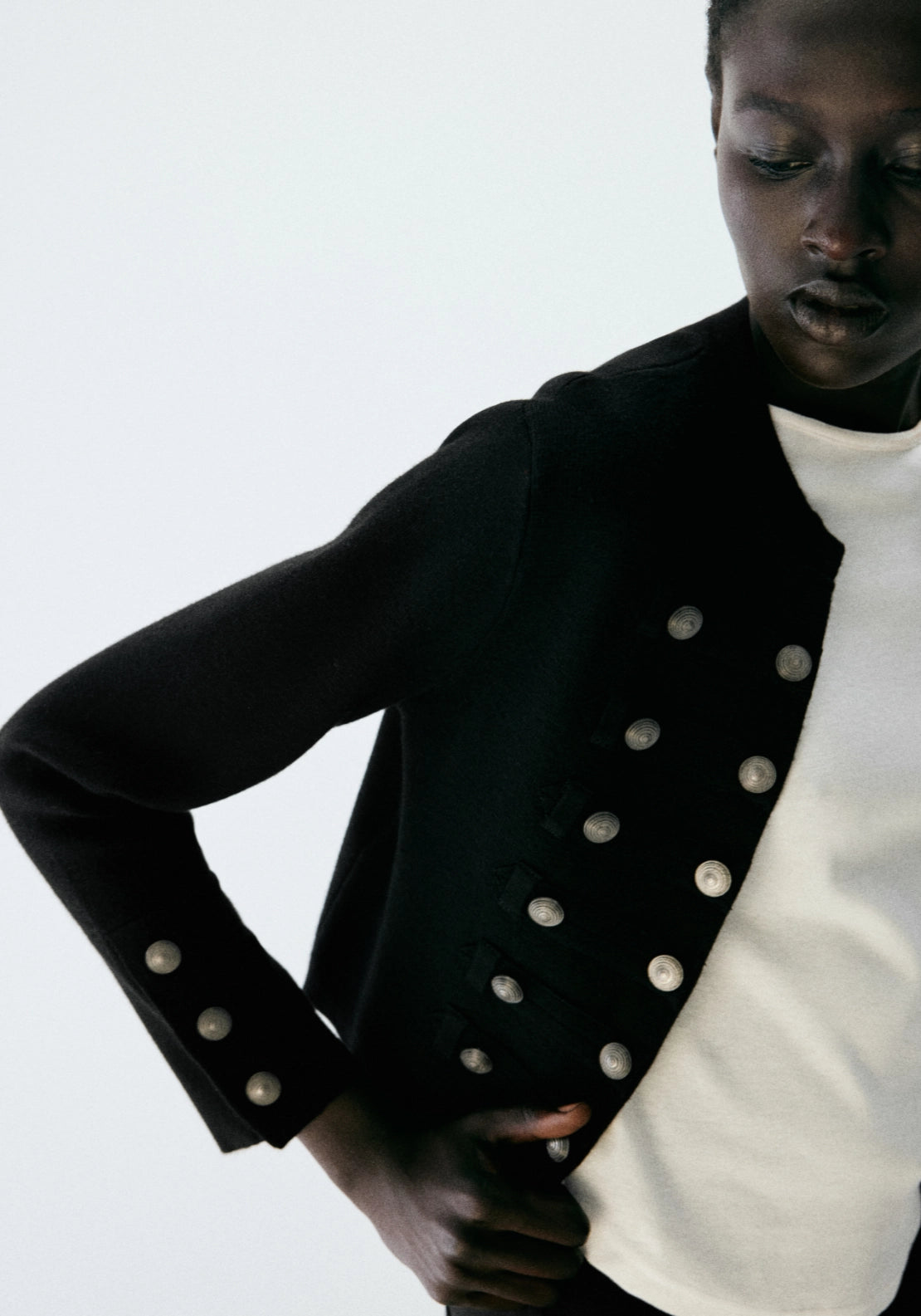 Fine Knit Buttoned Jacket - Black