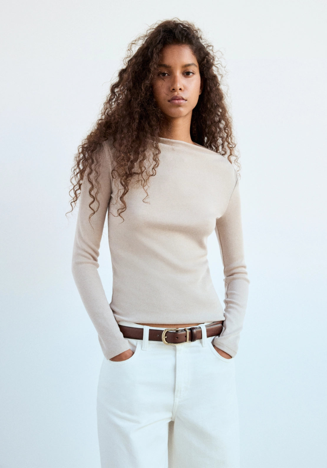 Long Sleeved Boat-Neck T-Shirt - Beige