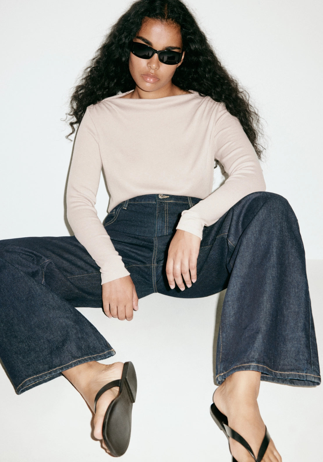 Long Sleeved Boat-Neck T-Shirt - Beige