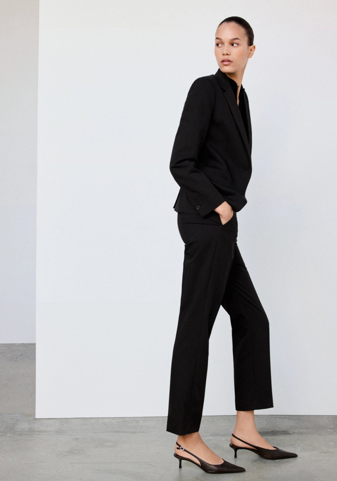 Straight Leg Suit Trousers - Black
