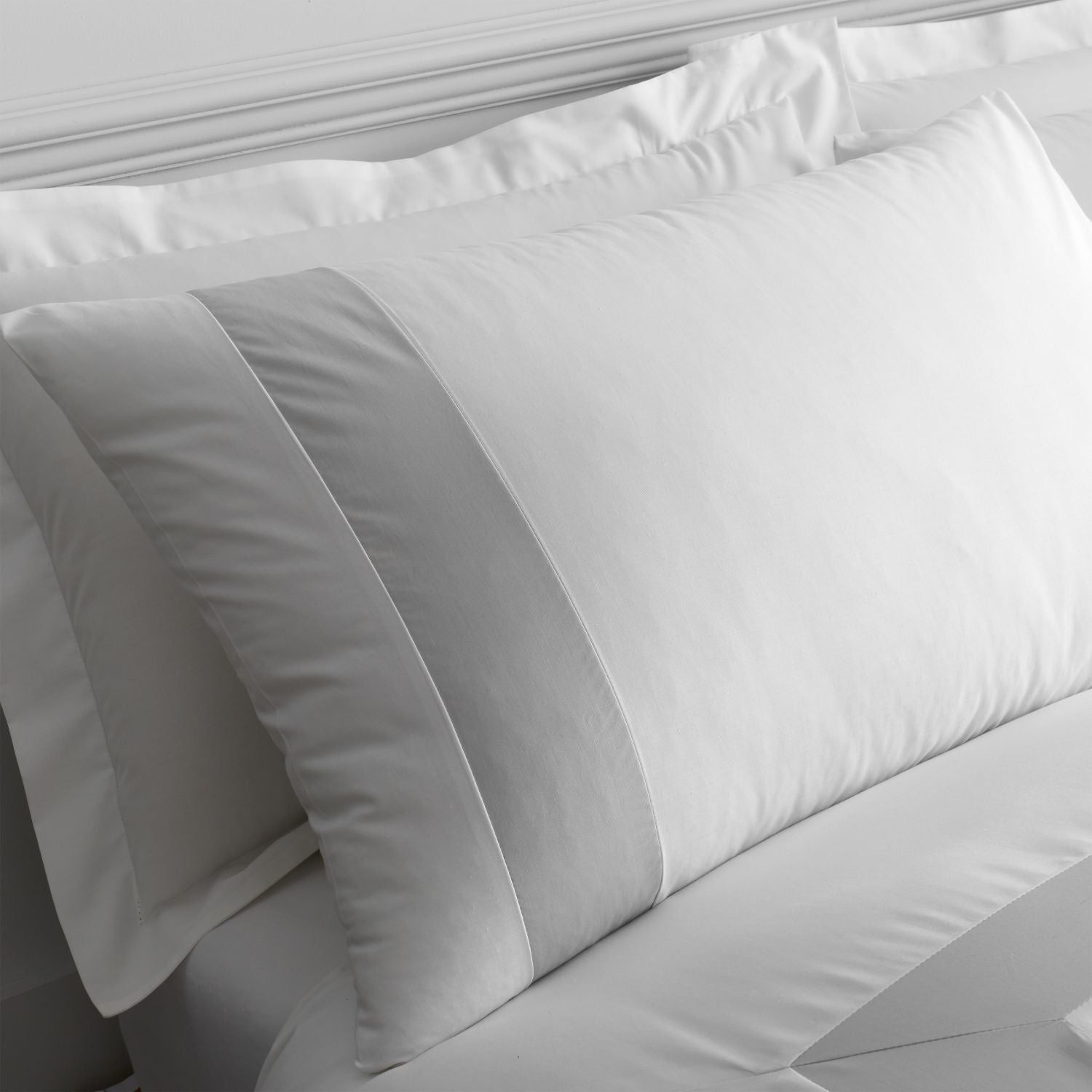  Bianca Tailored 180 Thread Count Cotton Duvet Cover Set - White / Silver 5 Shaws Department Stores