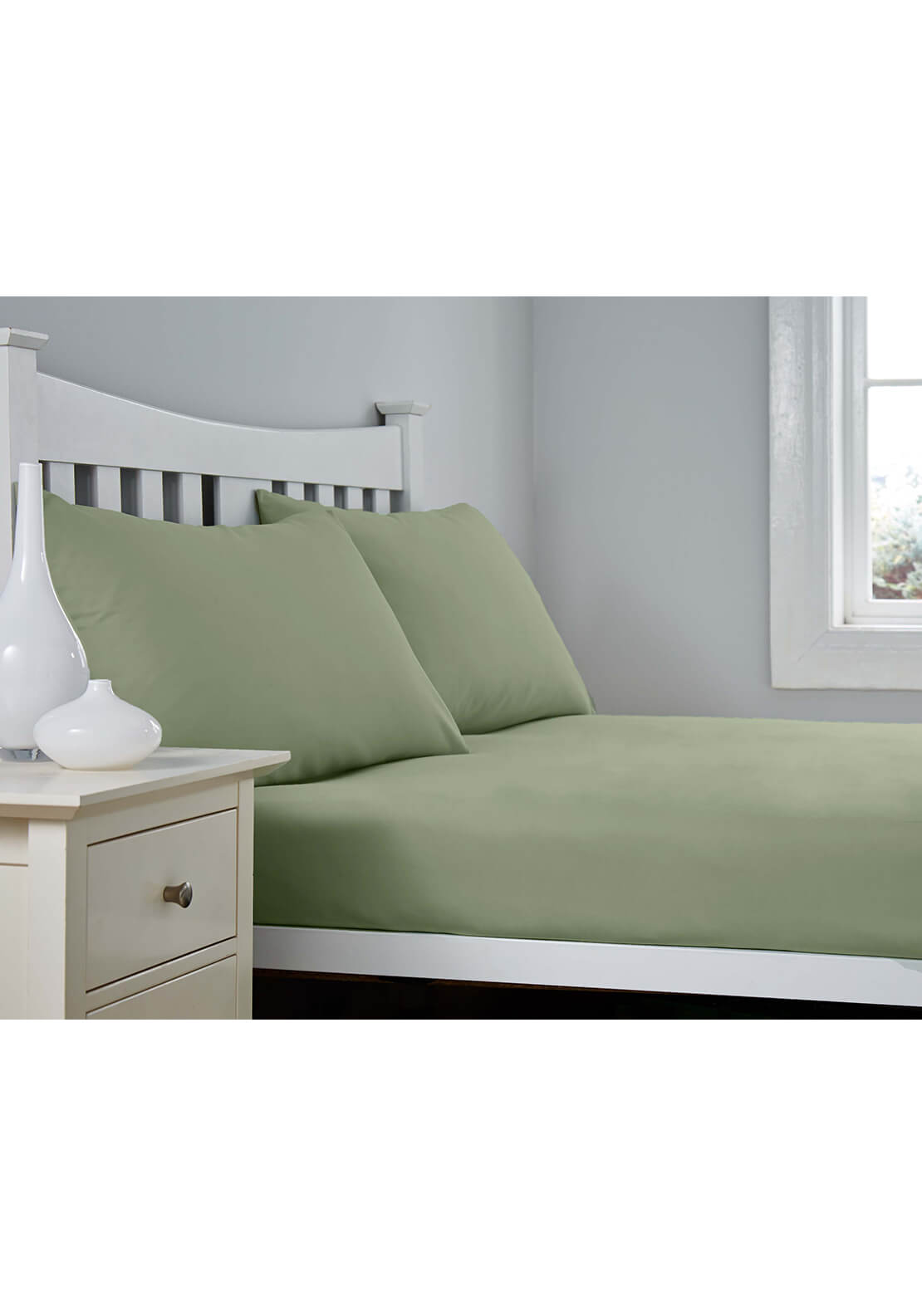 The Home Collection 300 Thread Count Fitted Sheet - Moss Green 1 Shaws Department Stores