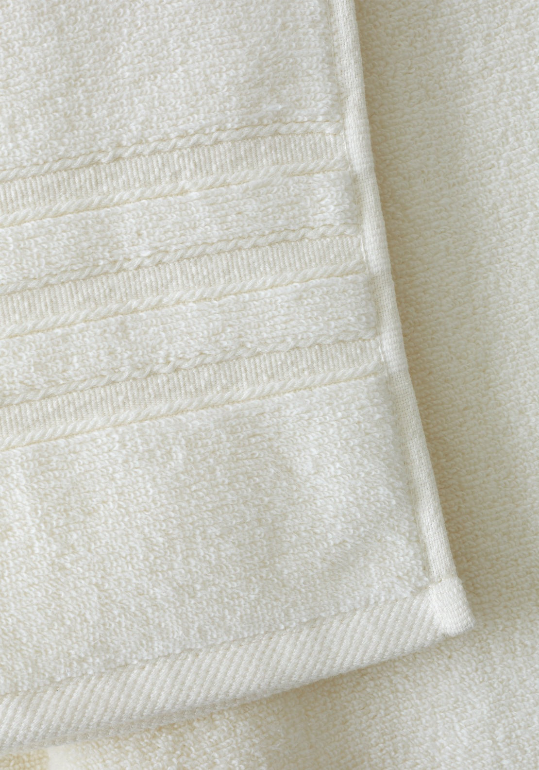Catherine Lansfield 100% Cotton Zero Twist Towel 450gsm - Cream 3 Shaws Department Stores