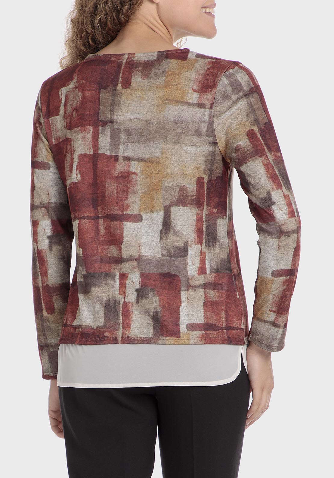 Punt Roma T-shirt with necklace - Garnet 2 Shaws Department Stores