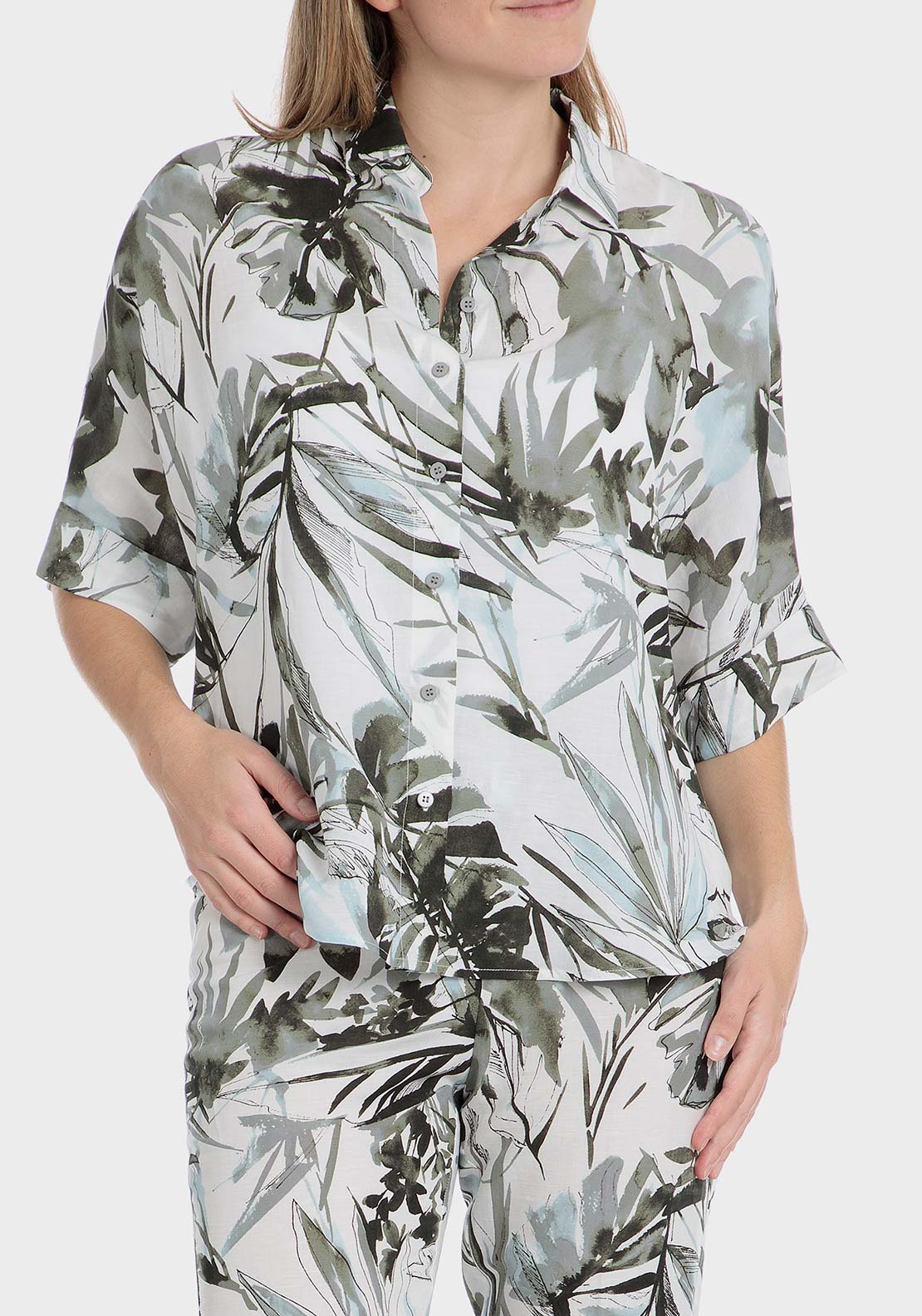 Punt Roma Printed linen shirt - Green 1 Shaws Department Stores