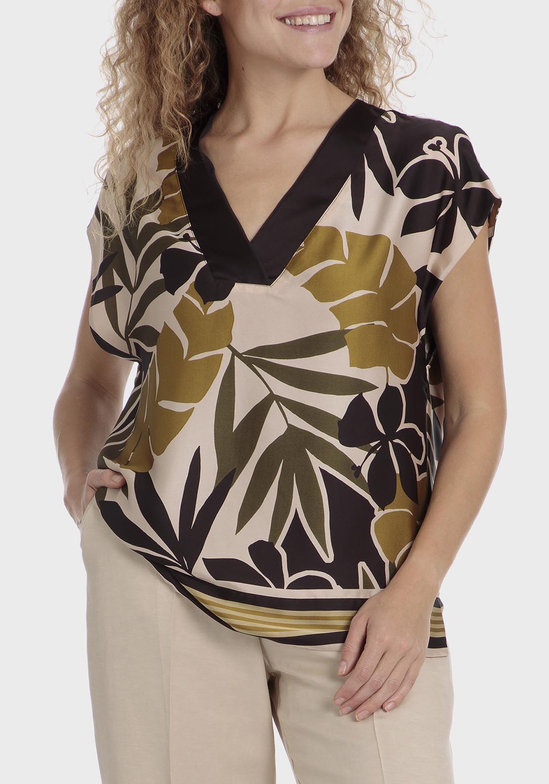Punt Roma Printed Blouse - Sand 1 Shaws Department Stores