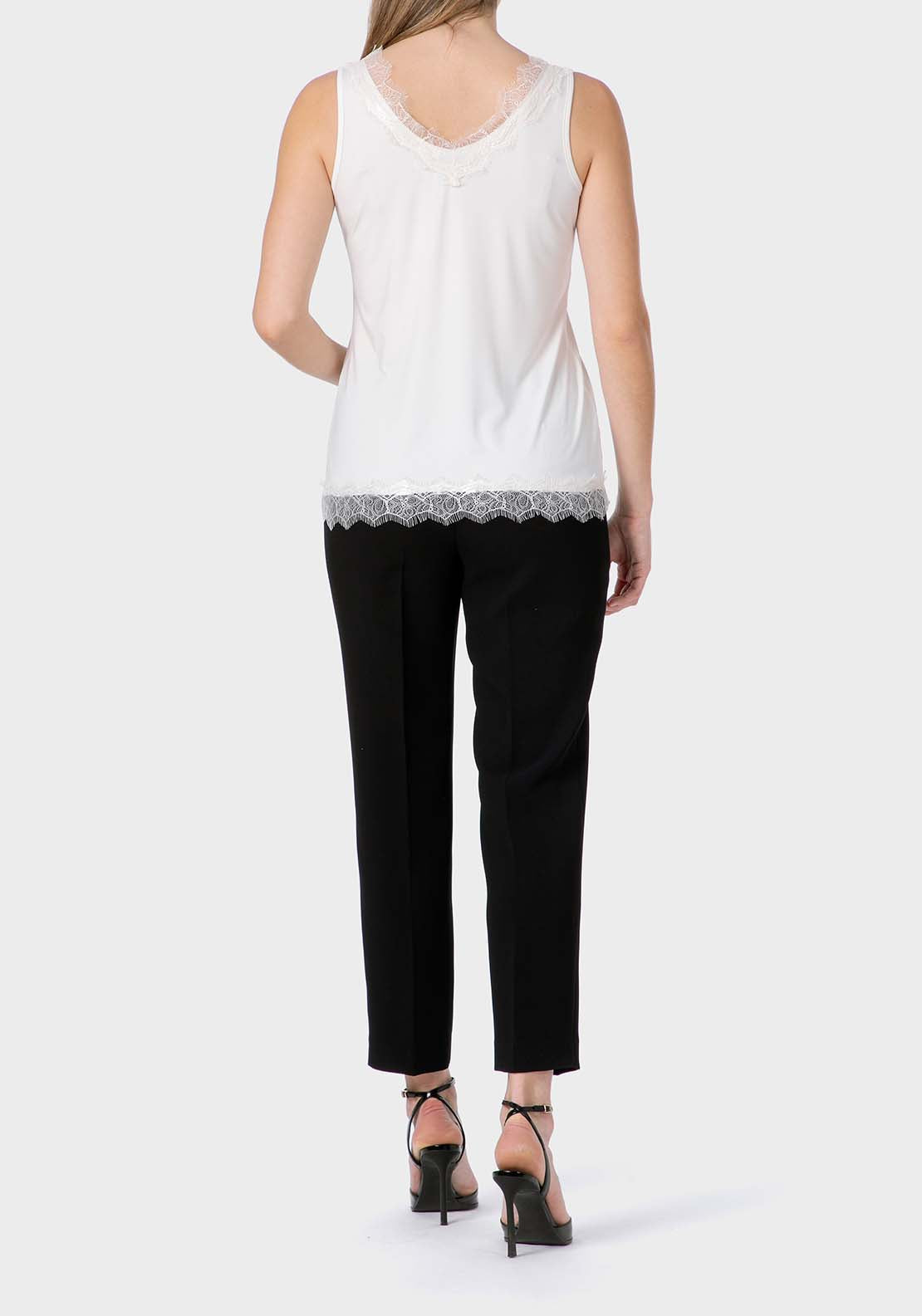 Crepe Capri Trousers - Black