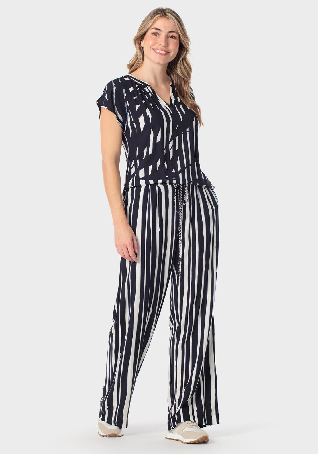 Punt Roma Printed Loose Fitting Blouse - Navy 3 Shaws Department Stores