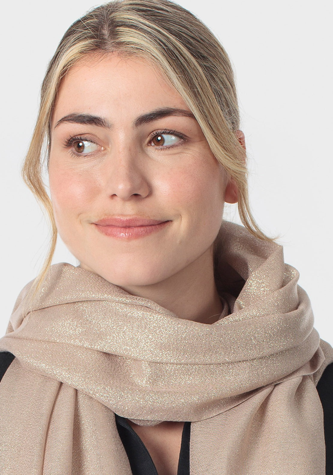 Punt Roma Sheeny Fringed Scarf - Metal Silver 2 Shaws Department Stores
