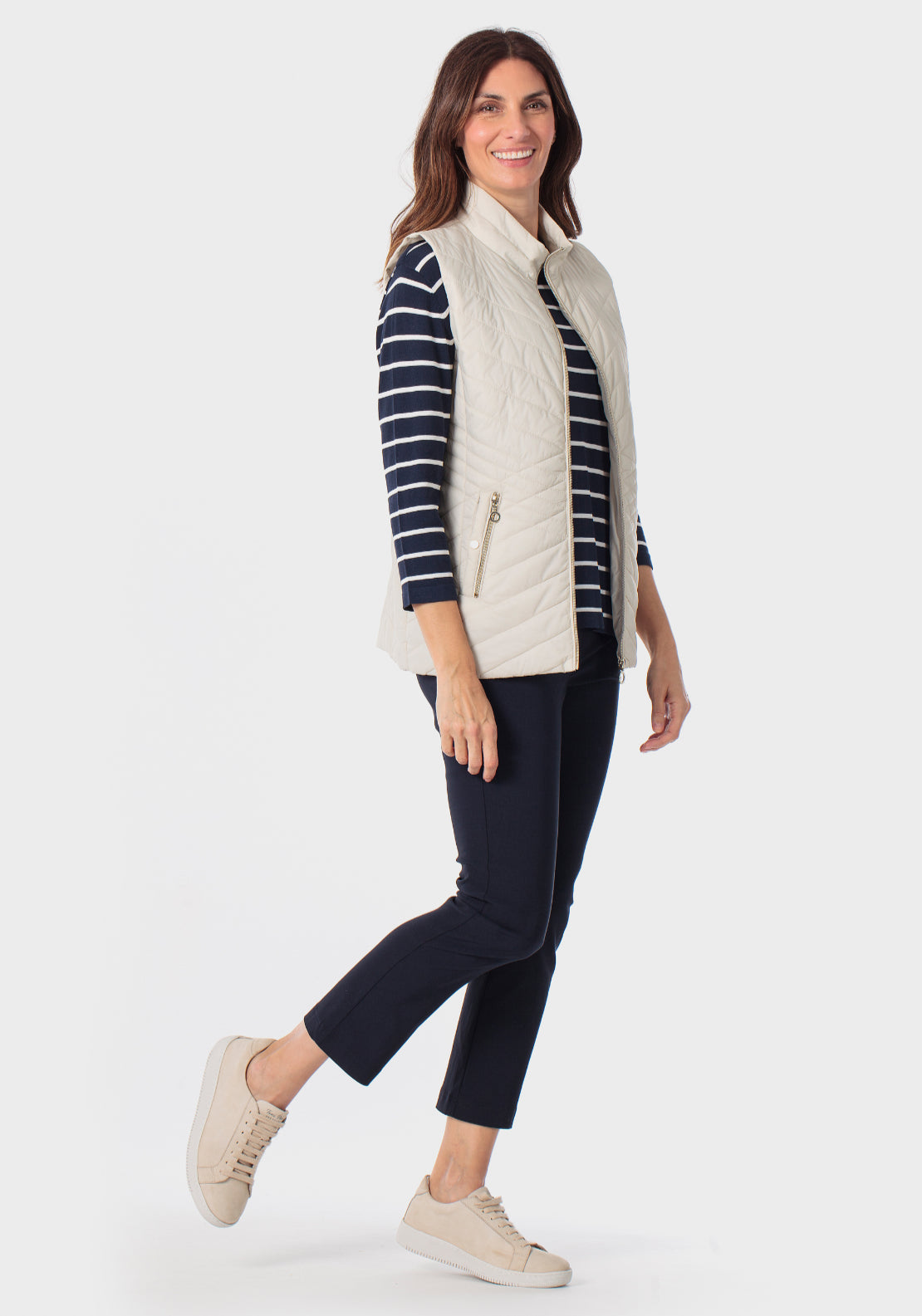 Light Puffer Gilet With Zip Pockets - Beige