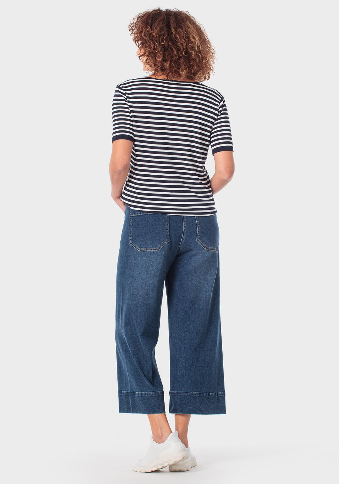 Striped Short-Sleeved Sweater - Blue Navy