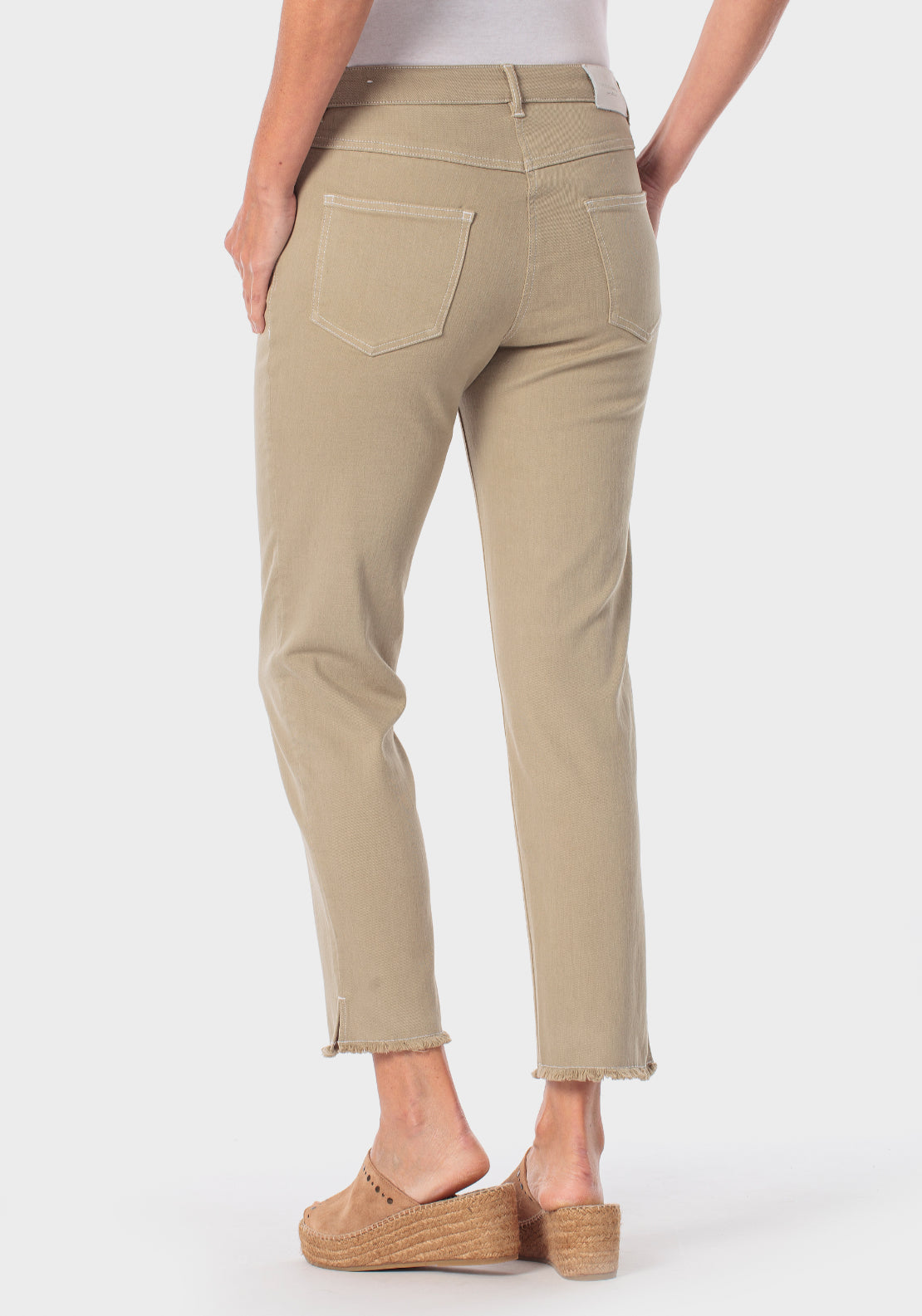Cotton Capri Trousers With Fringe Detail - Green