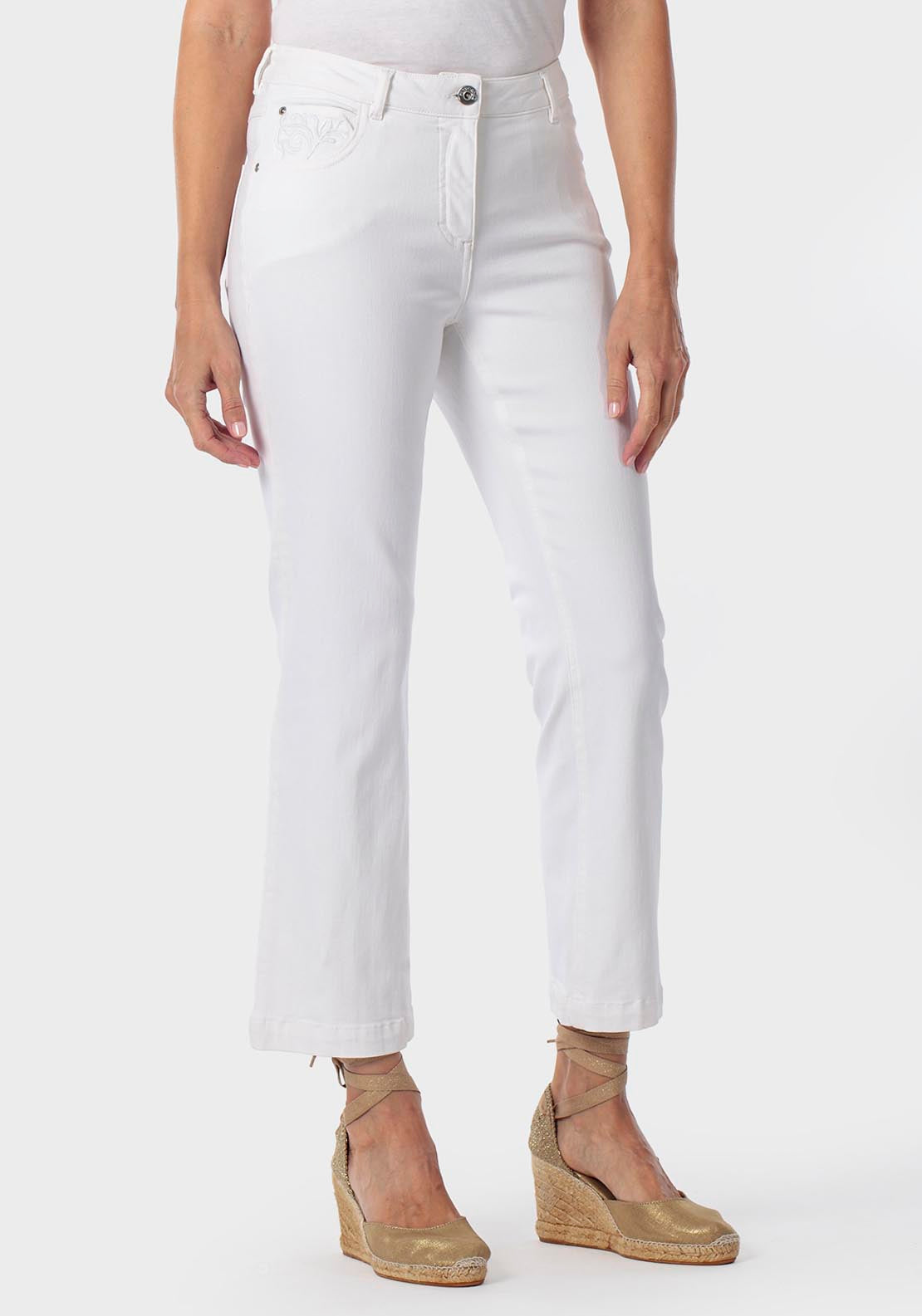 Embroidered Flare Jeans - White