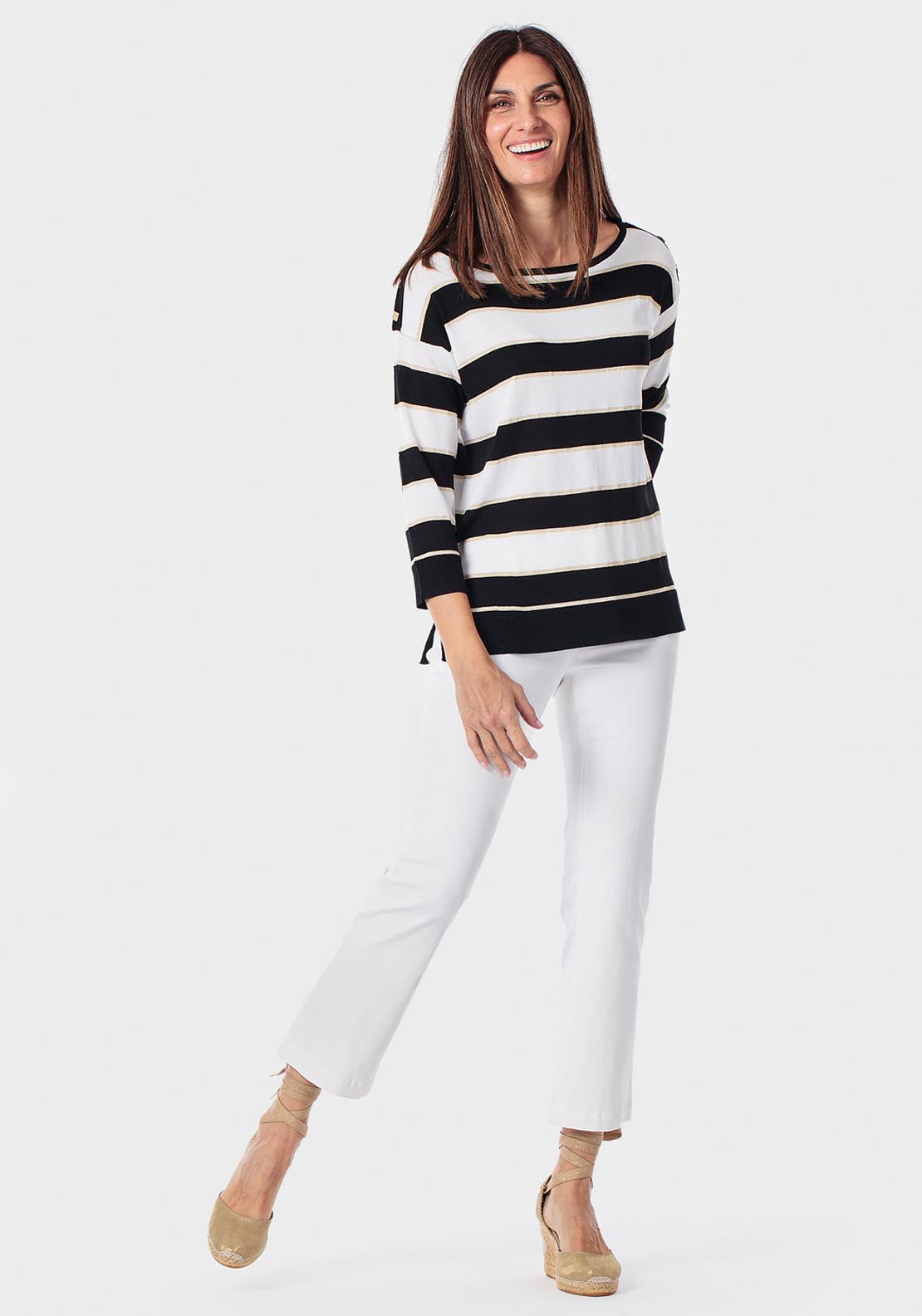 Embroidered Flare Jeans - White