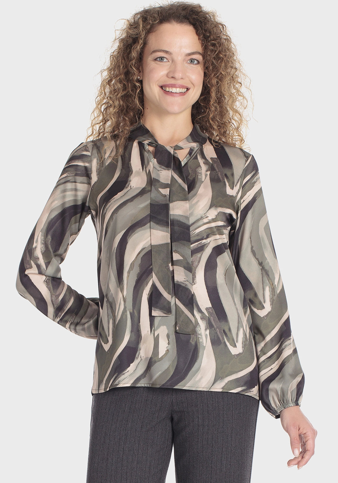 Printed T-Shirt With Bow Accent - Green