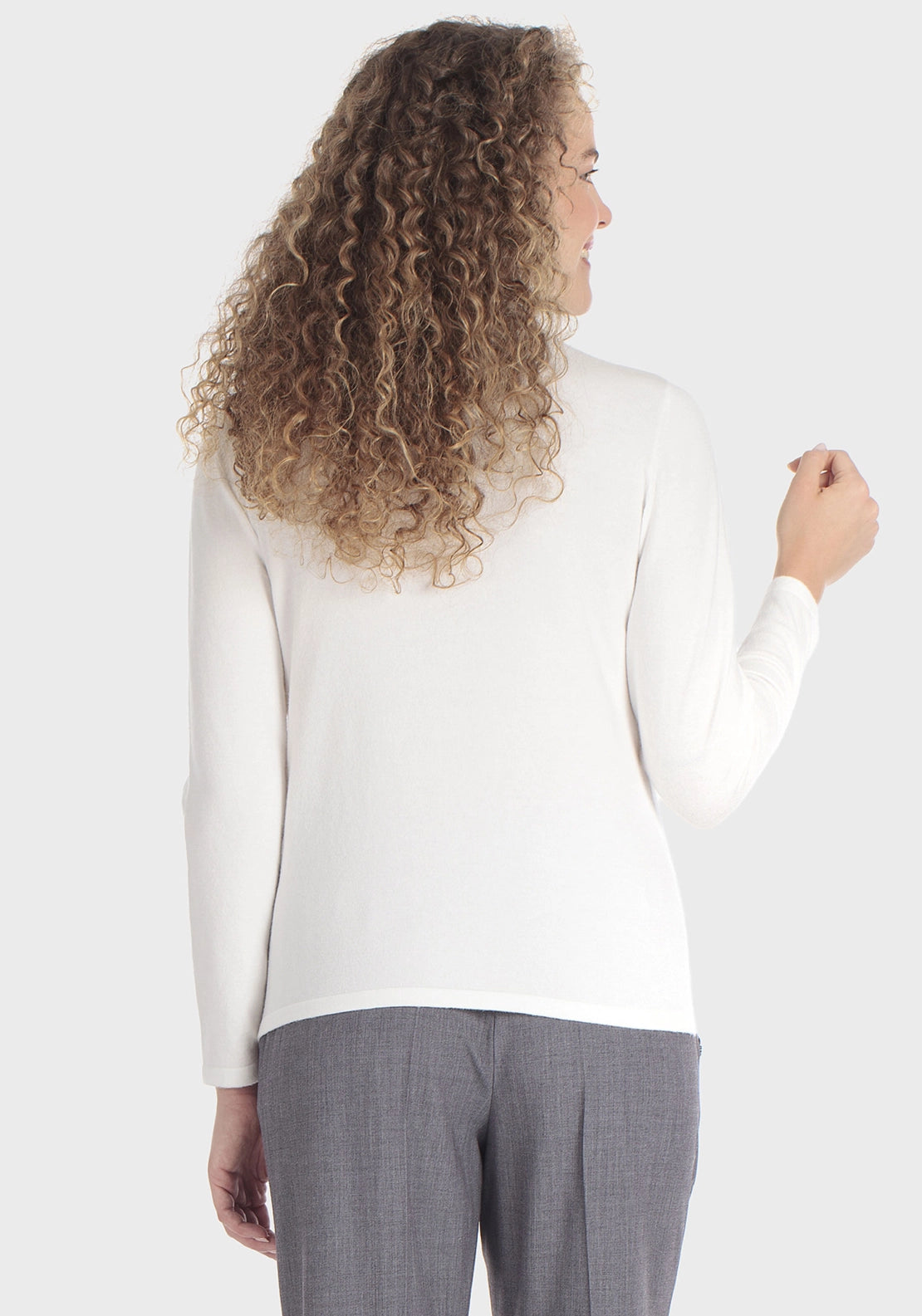 Basic Turtleneck Sweater - White