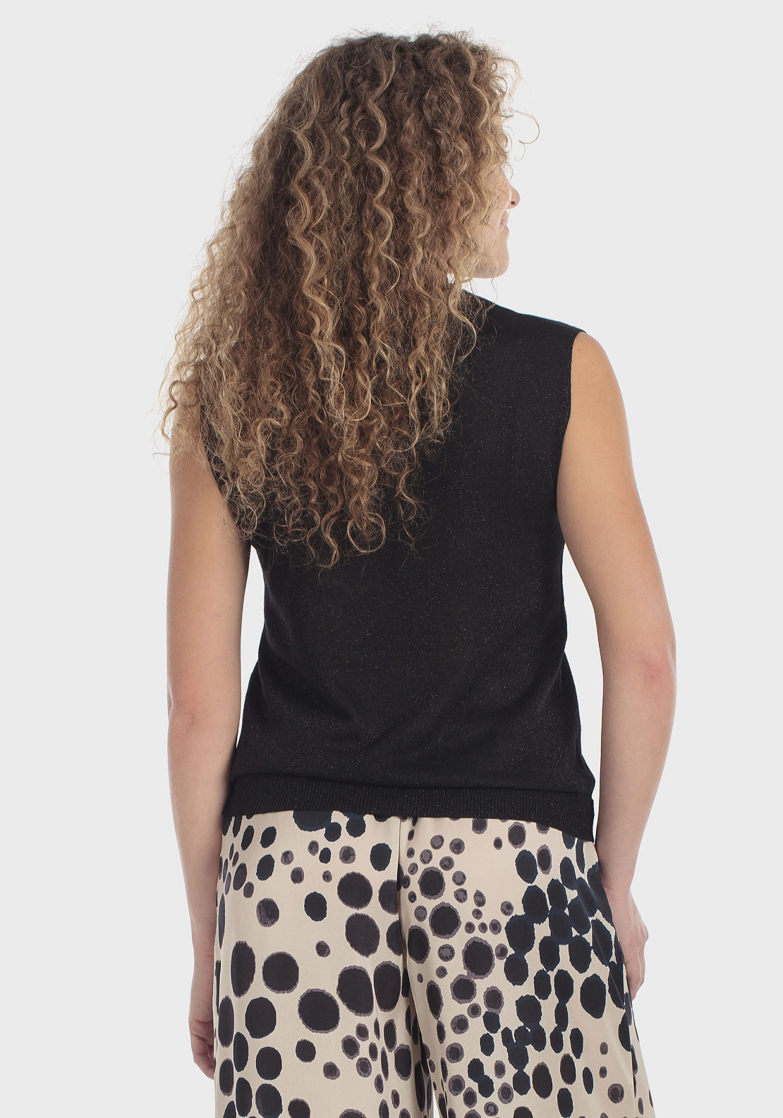 Metallic Thread V-Neck Sweater - Black