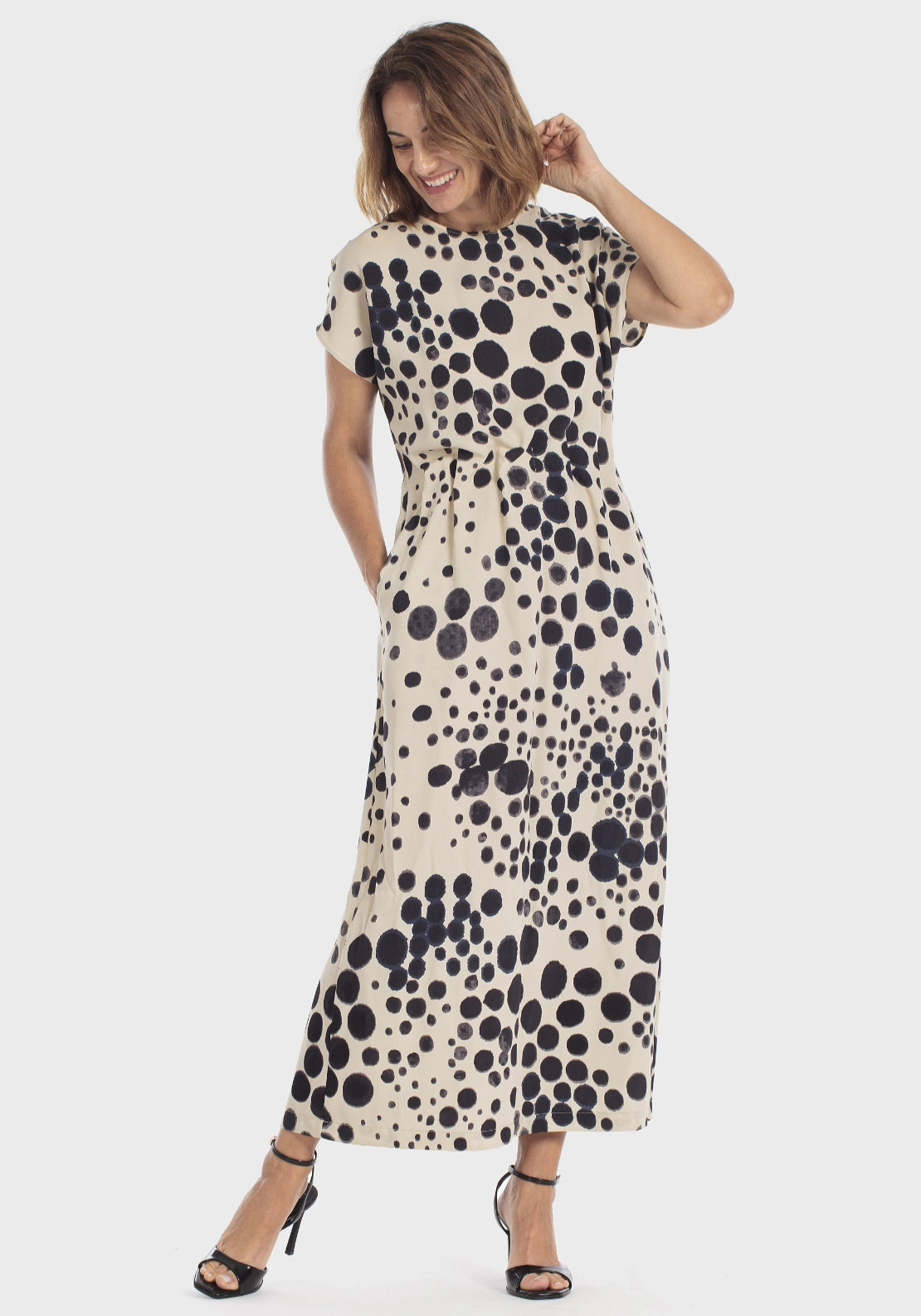 Polka Dot Maxi Dress With Pockets - Beige